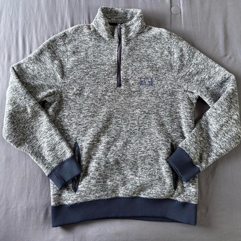 Abercrombie & Fitch sweater